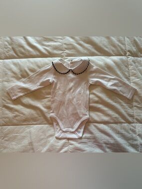 Jacadi White Long-Sleeve Baby One-Piece with Blue-Trim Scalloped Collar NWT 18M
